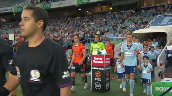 Sydney v Brisbane match highlights