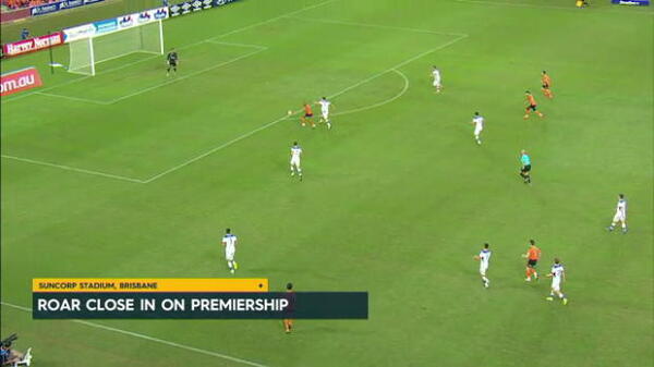 Roar close in Premiership