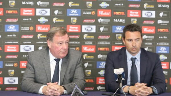 Okon unveiled as Mariners boss