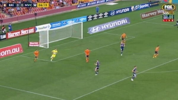 Roar v Victory highlights