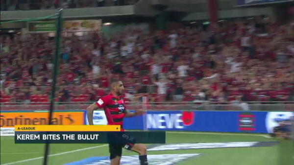 Wanderers striker exits club