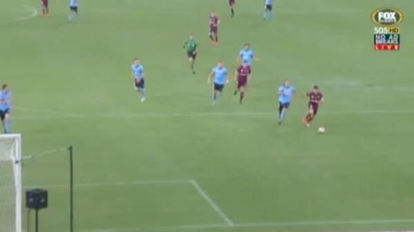 Sydney FC stay unbeaten after Roar draw