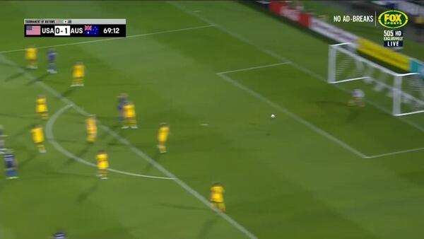 Williams denies Rapinoe