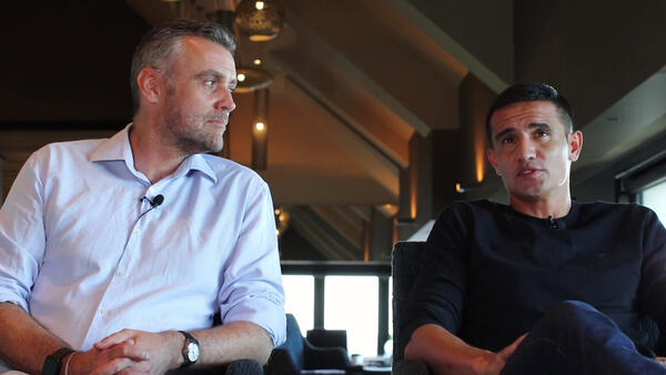 Tim Cahill & Simon Hill: Kaiserslautern