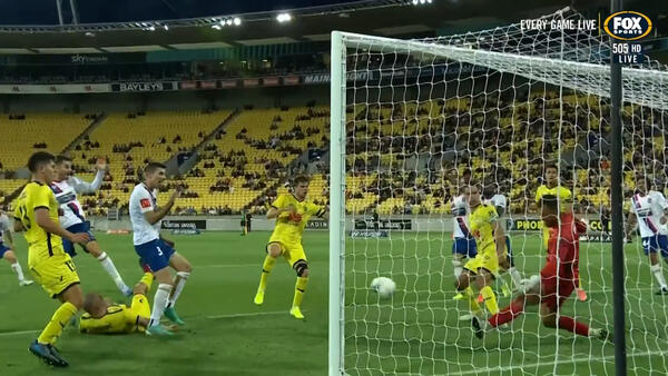 Match Highlights | Wellington Phoenix v Newcastle Jets | Hyundai A-League