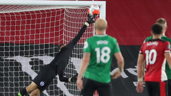 Danny Vukovic's praises Mat Ryan & incredible save v Southampton