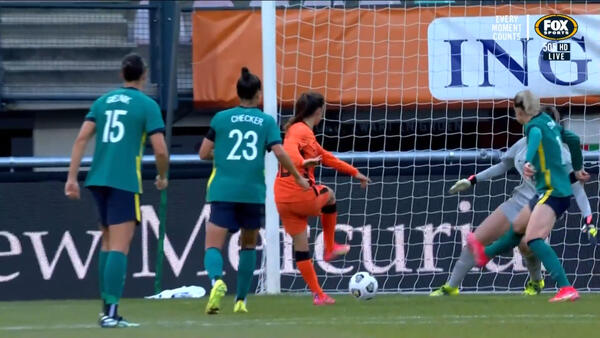 GOAL: van de Donk - Dutch class is on show