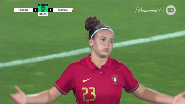 GOAL: Encarnação finds the late equaliser for the hosts | CommBank Matildas v Portugal