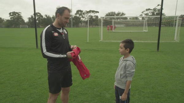 Yoshi meets Reds' skipper