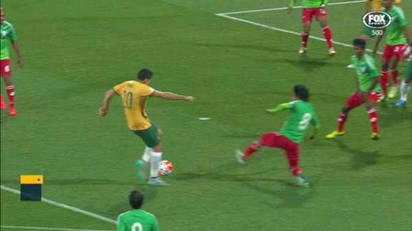 Socceroos to play 'our way'