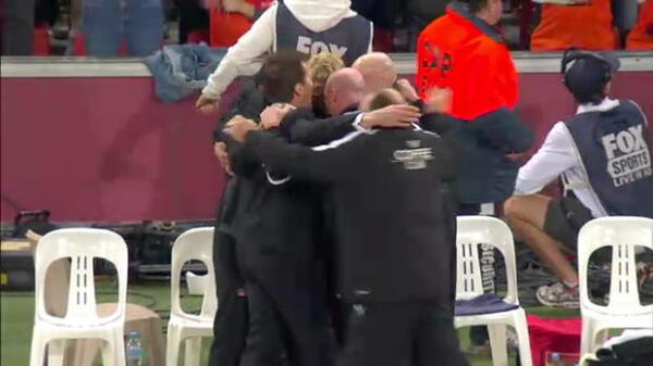 Roar celebrate third title