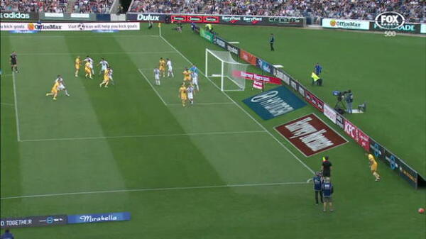 Mariners, Victory contest A-League classic