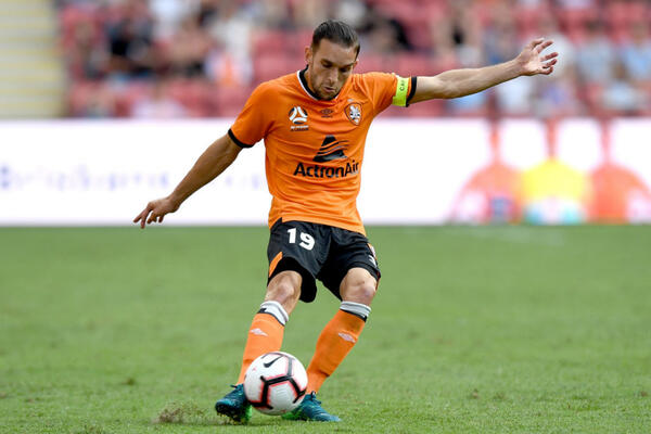 Hingert ruled out for season with serious knee injury