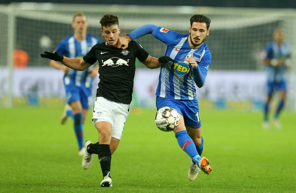 Aussies Abroad: Leckie scores, Langerak impresses in huge win