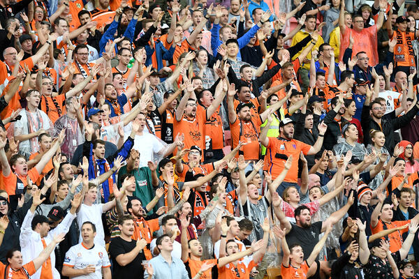 Roar fans