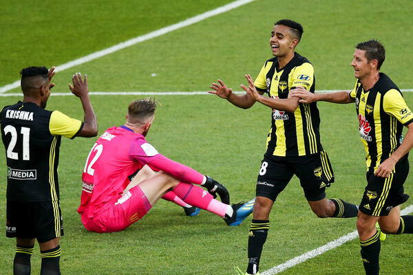 Wellington Phoenix celebrate