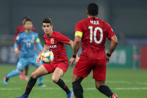 Shanghai's Oscar and Hulk