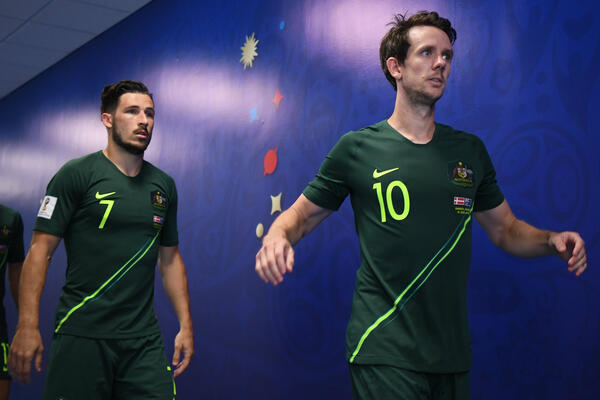 Mat Leckie; Robbie Kruse