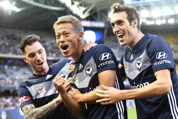 Melbourne Victory celebrate