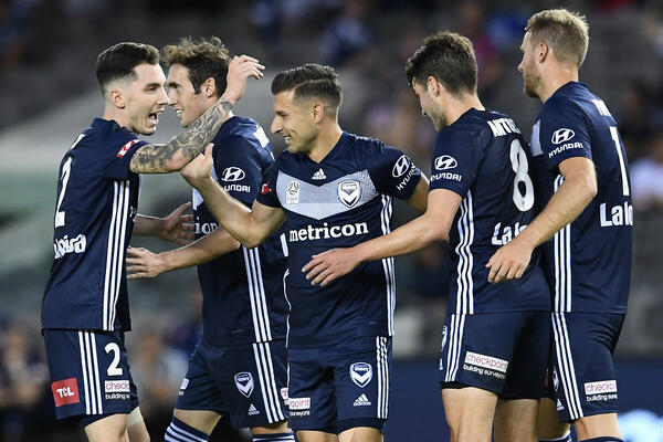 Melbourne Victory celebrate