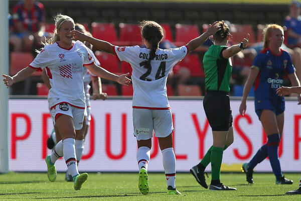 Adelaide United upset Newcastle Jets